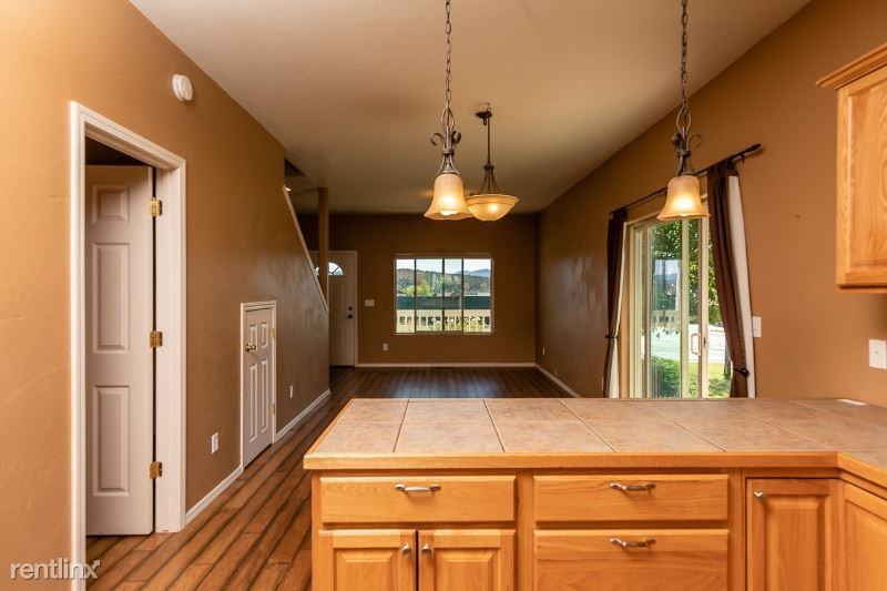 301 Star Crossing 1 - Photo 3 of 17