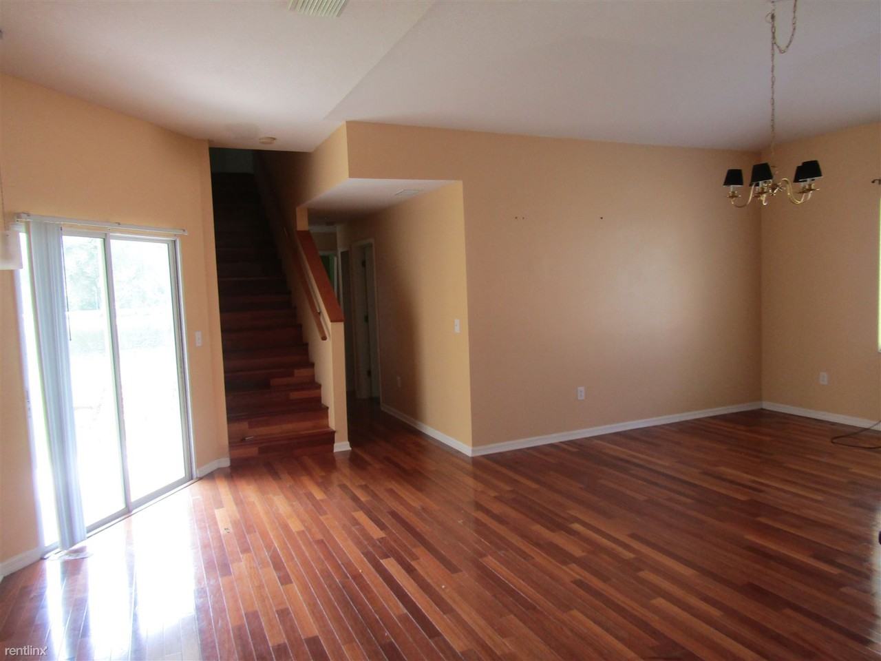 18914 Fishermans Bend Dr - Photo 3 of 6