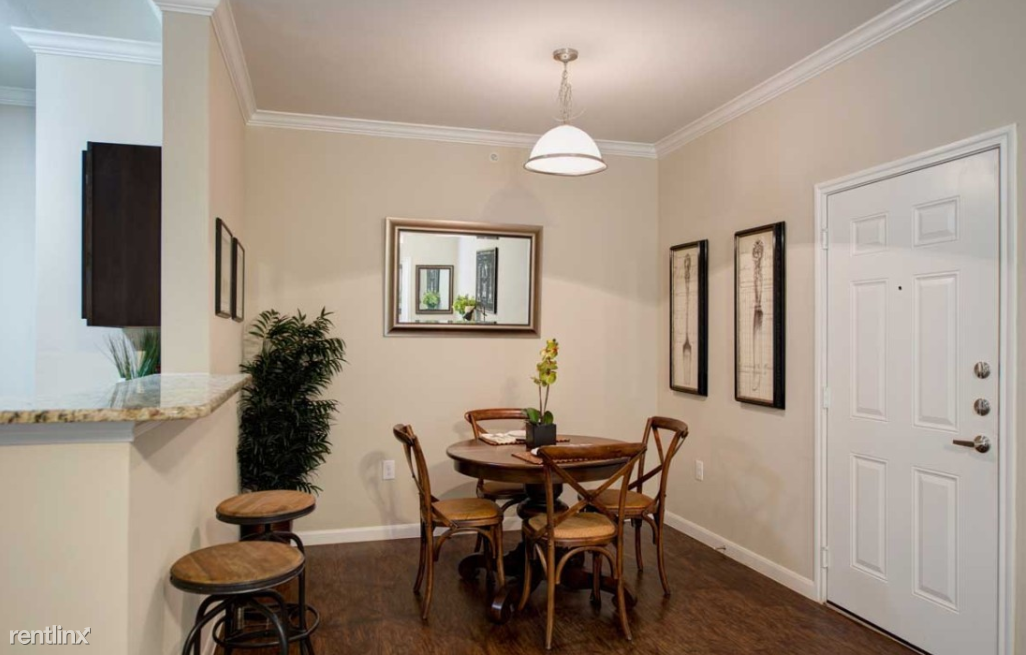 South Loop 1604 East - Photo 2 of 19