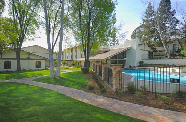 IMT Westlake Village Apartments 917 Hampshire Rd, Westlake Village