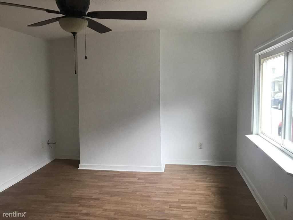 7 4th St - Photo 2 of 12