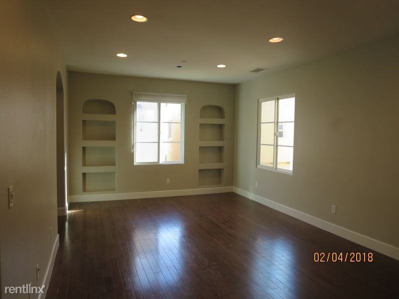 488 Trident Maple Ter - Photo 3 of 12