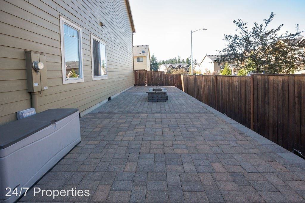 14037 Caufield Rd - Photo 3 of 12