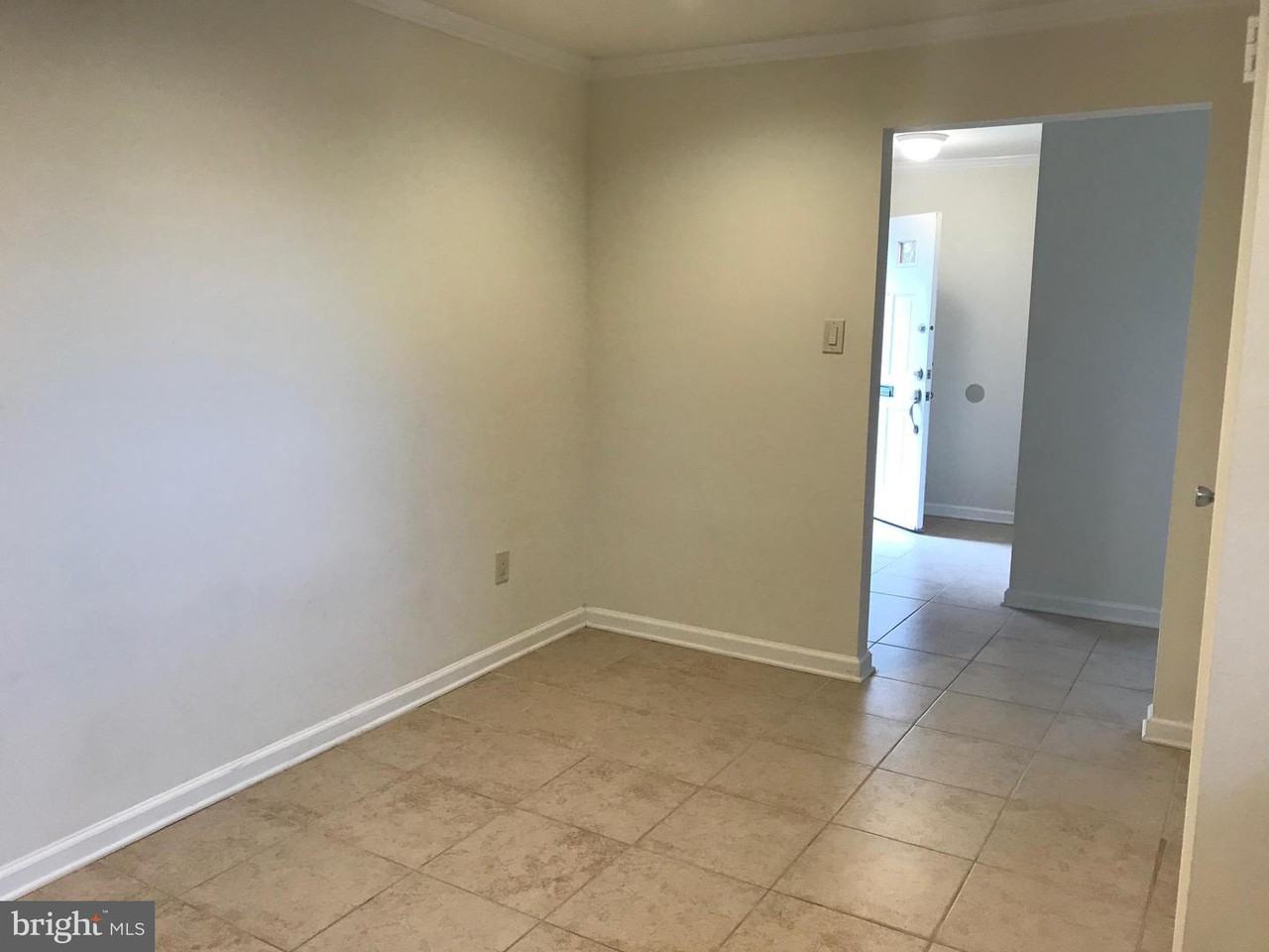 2043 Harbour Drive - Photo 3 of 15