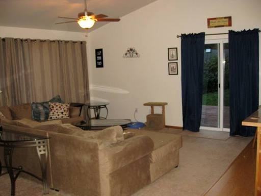 651 Rainbow Dr - Photo 3 of 8