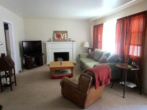 1926 Bonnie Brae St - Photo 2 of 11