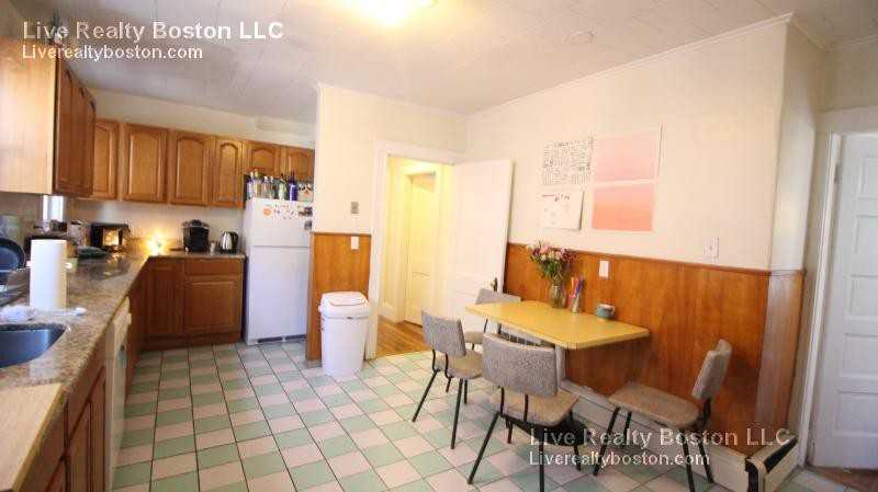 805 Washington Street