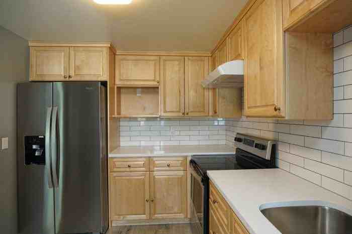 1837 S 116th St - Photo 3 of 12