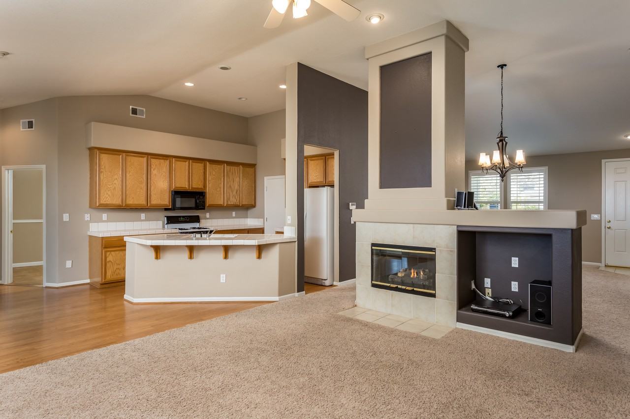 3677 Grand Point Ln - Photo 2 of 7