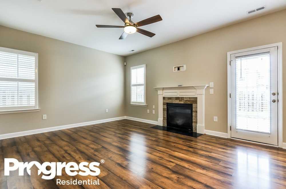 101 Marsh Creek Dr - Photo 2 of 20