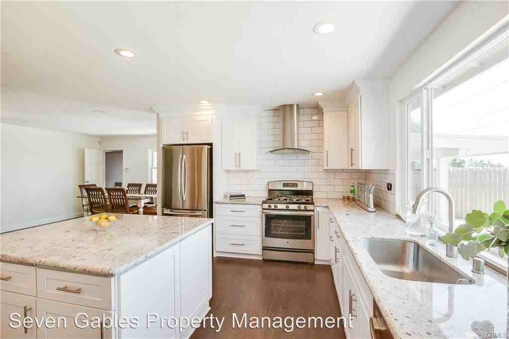 986 N. California LLC - Photo 3 of 25