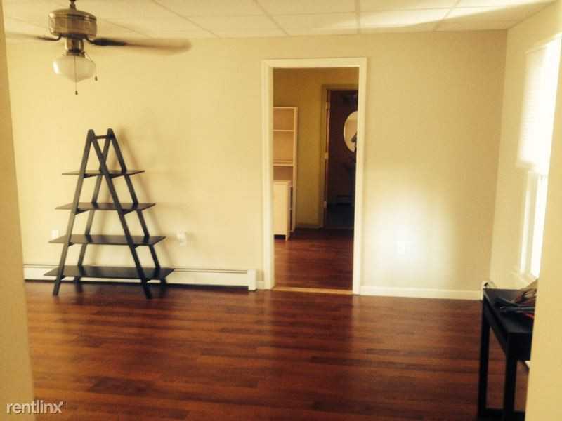 104 Maple St - Photo 2 of 9