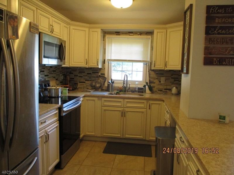 330 Cumberland - Photo 3 of 19