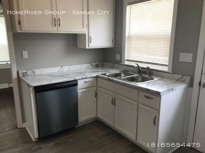 6632 Metcalf Ave - Photo 2 of 15