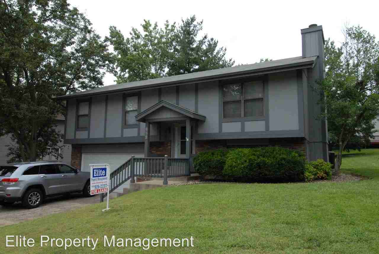 662 Lakewood Drive - Photo 2 of 35