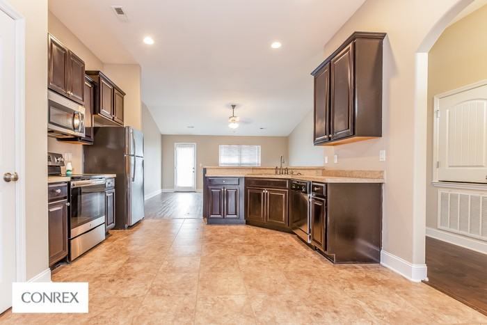 28180 Odie Scott Drive - Photo 3 of 8