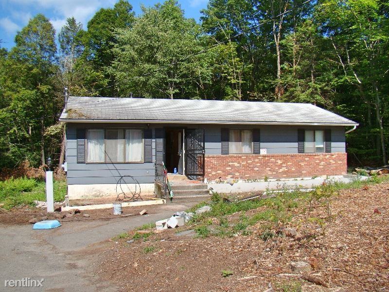 203 Airport Rd - Photo 2 of 14