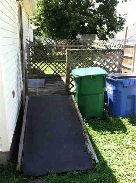 156 Franks Ct - Photo 3 of 10