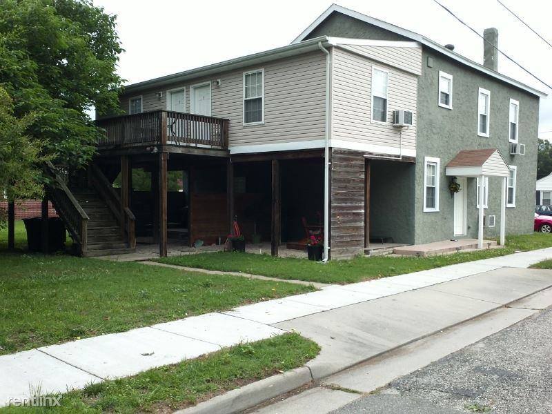 1203 Kirby St C - Photo 3 of 14