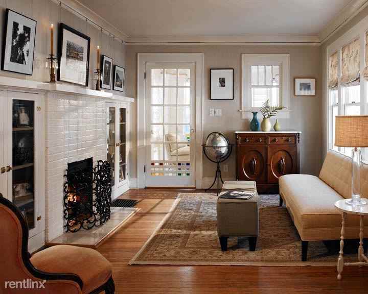 219 Sycamore Dr - Photo 3 of 9