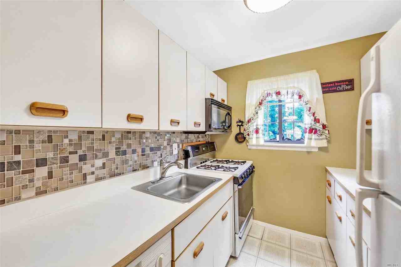 133 Newbrook Ln - Photo 3 of 15