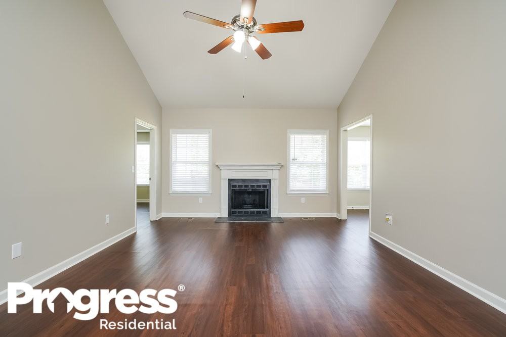 3829 Northbrook Dr - Photo 3 of 16
