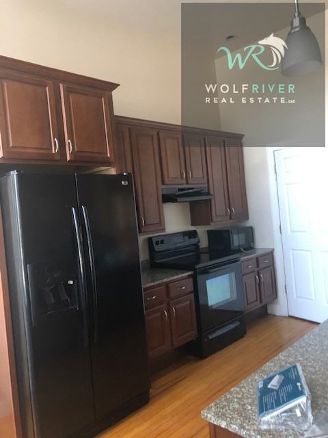 520 2nd Avenue - Photo 2 of 9