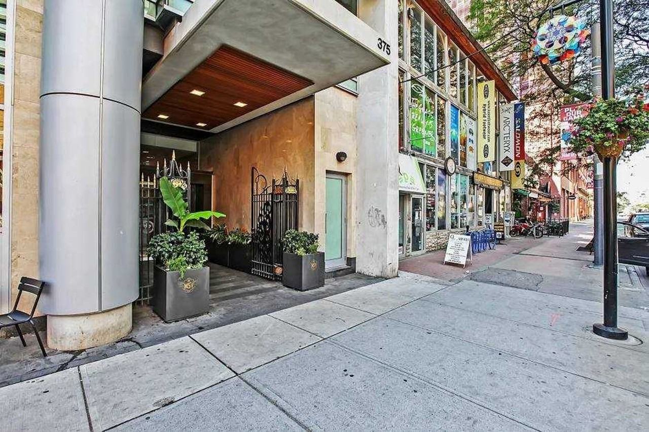 375 King Street West #17