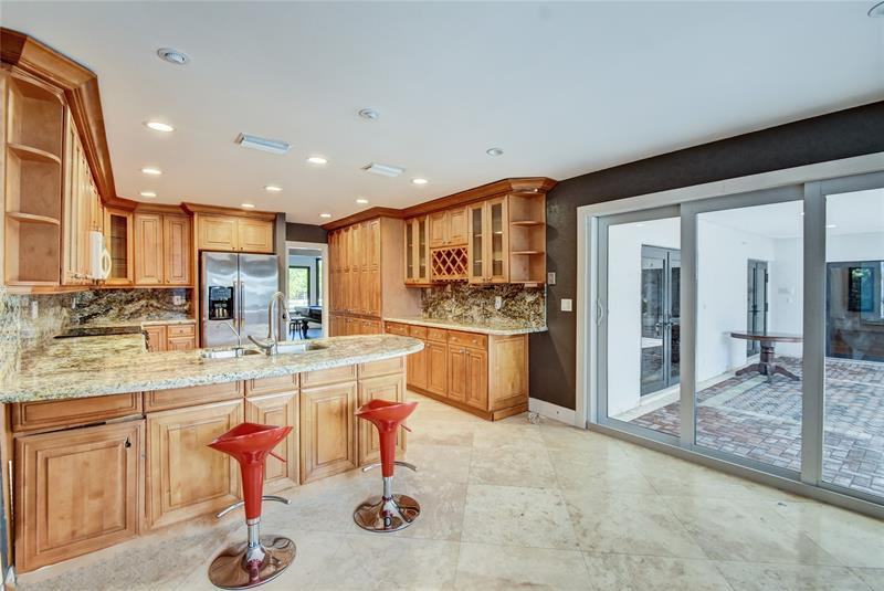 3910 Nw 43rd St - Photo 2 of 13