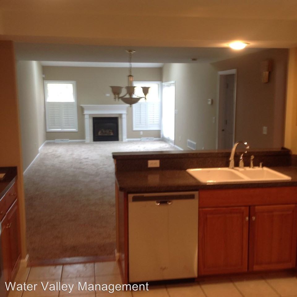 4287-4300 Tisbury Lane - Photo 3 of 12