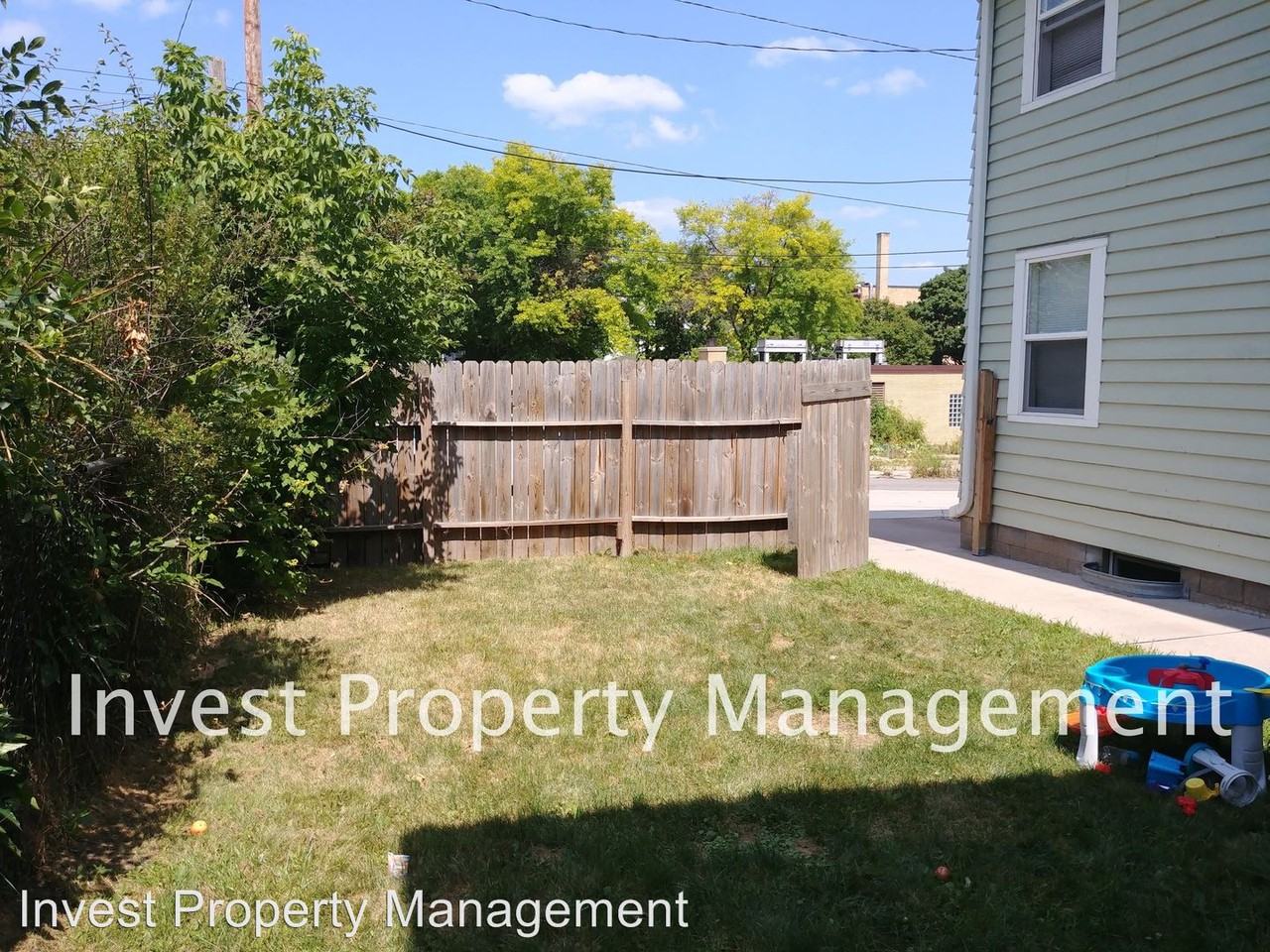 331 Fuller Ave - Photo 3 of 12