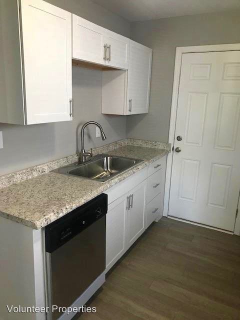 2603 Batavia St. - Photo 3 of 24