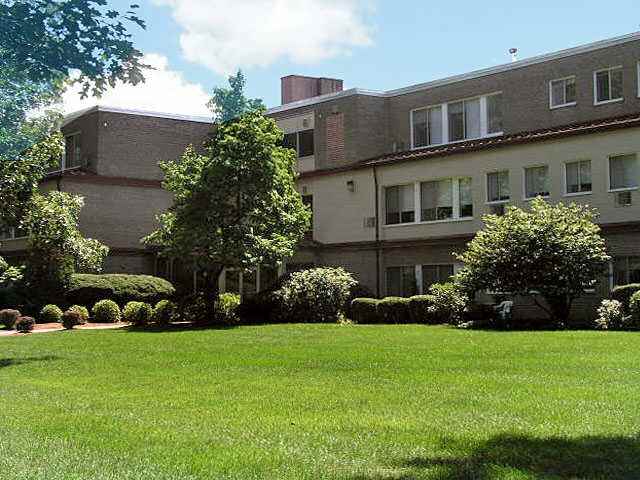 Park Edge Apartments 415 Porter Lake Dr, Springfield, MA 01106 Zumper