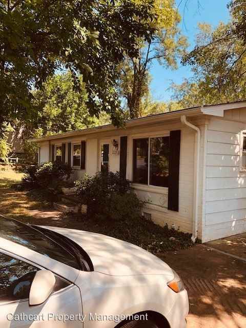 2220 Williamsburg Road - Photo 2 of 11