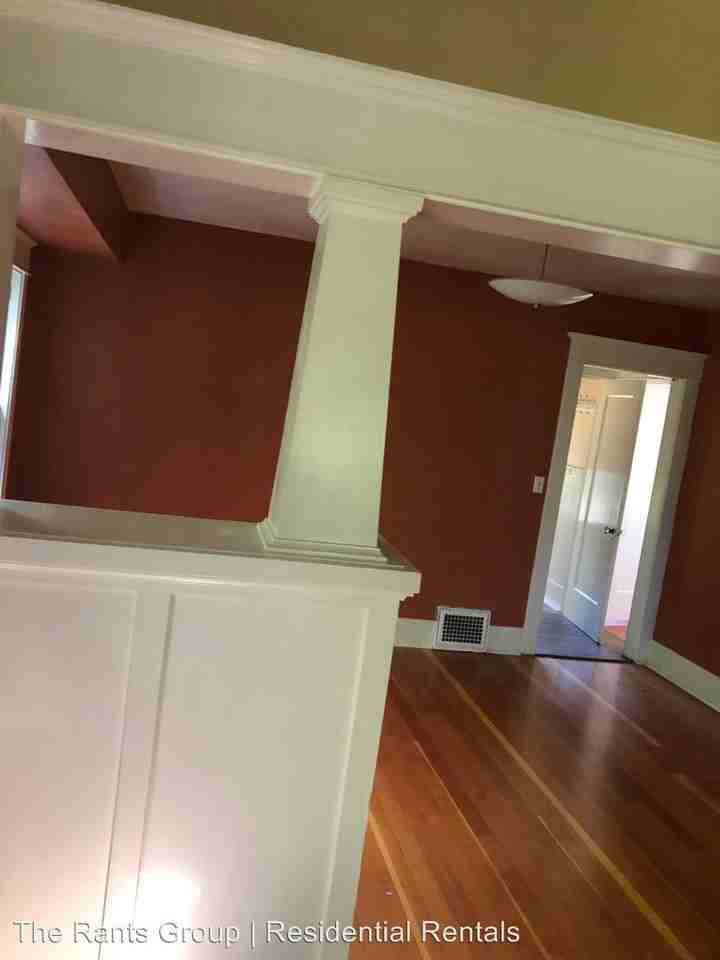 205 Sherman St Nw - Photo 2 of 50