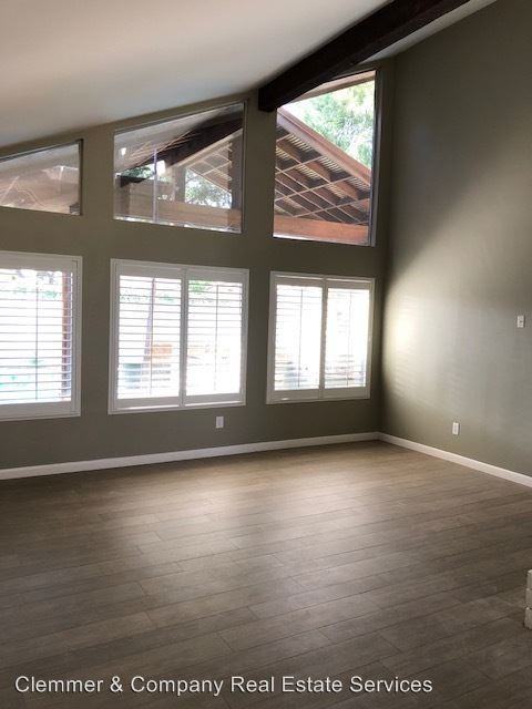 7705 Calle Corta - Photo 3 of 30