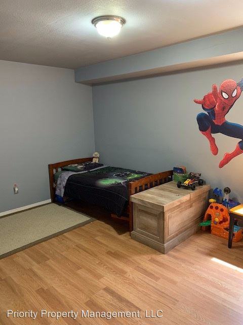 25 Arctic Ave - Photo 2 of 17