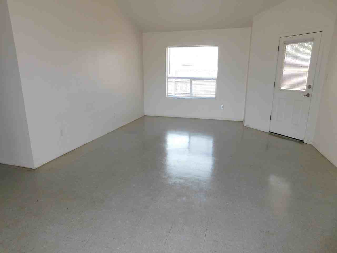 85 Moonflower Ct - Photo 3 of 12