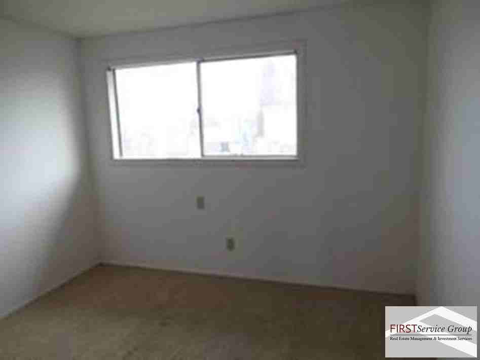 111 Madison - Photo 2 of 13