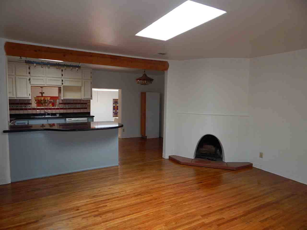 914 Rio Vista St - Photo 2 of 31