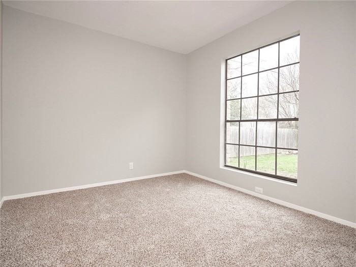 414 Cypress Ln - 416 Cypress Ln - Photo 3 of 11