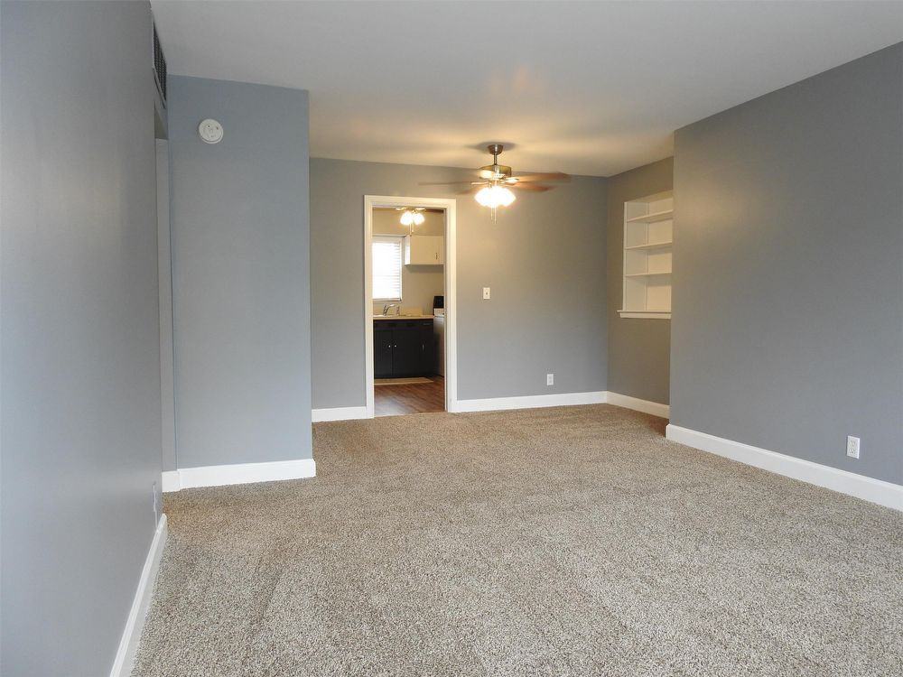 2212 Gerald Court - 3 - Photo 2 of 19