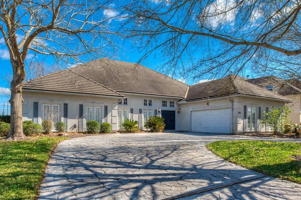 203 Club Island Way - Photo 2 of 32