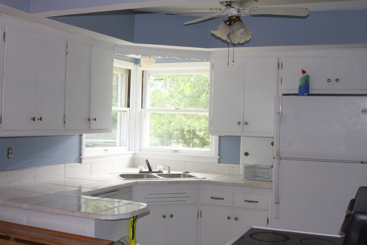 4340 N 81st St - Photo 2 of 5