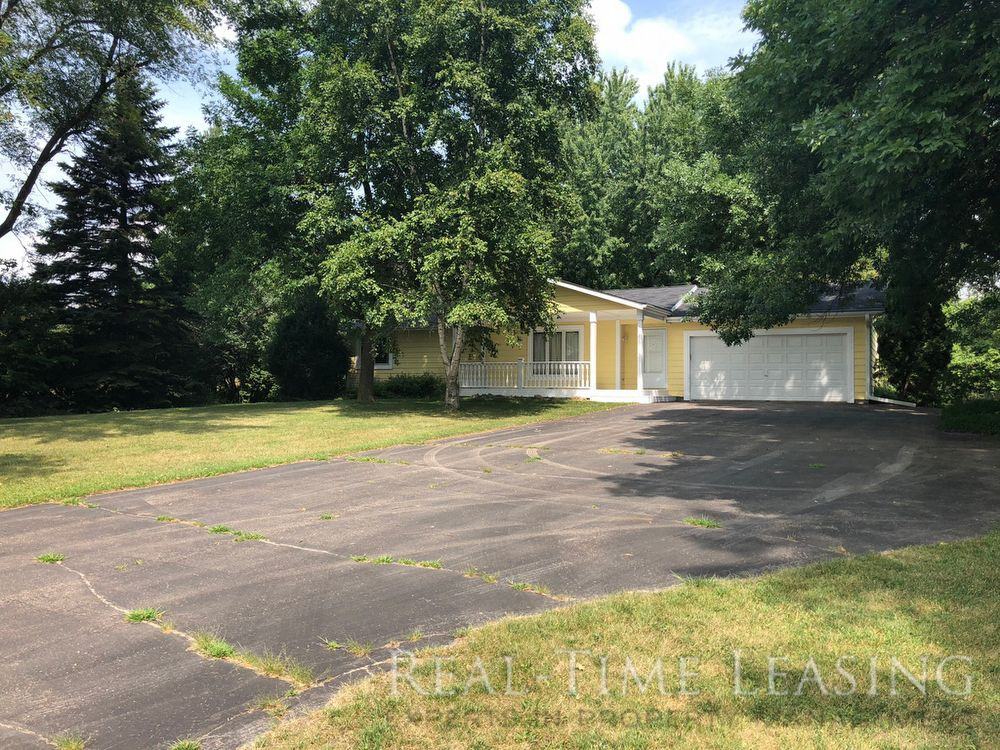 10922 270th Street East - Photo 3 of 22