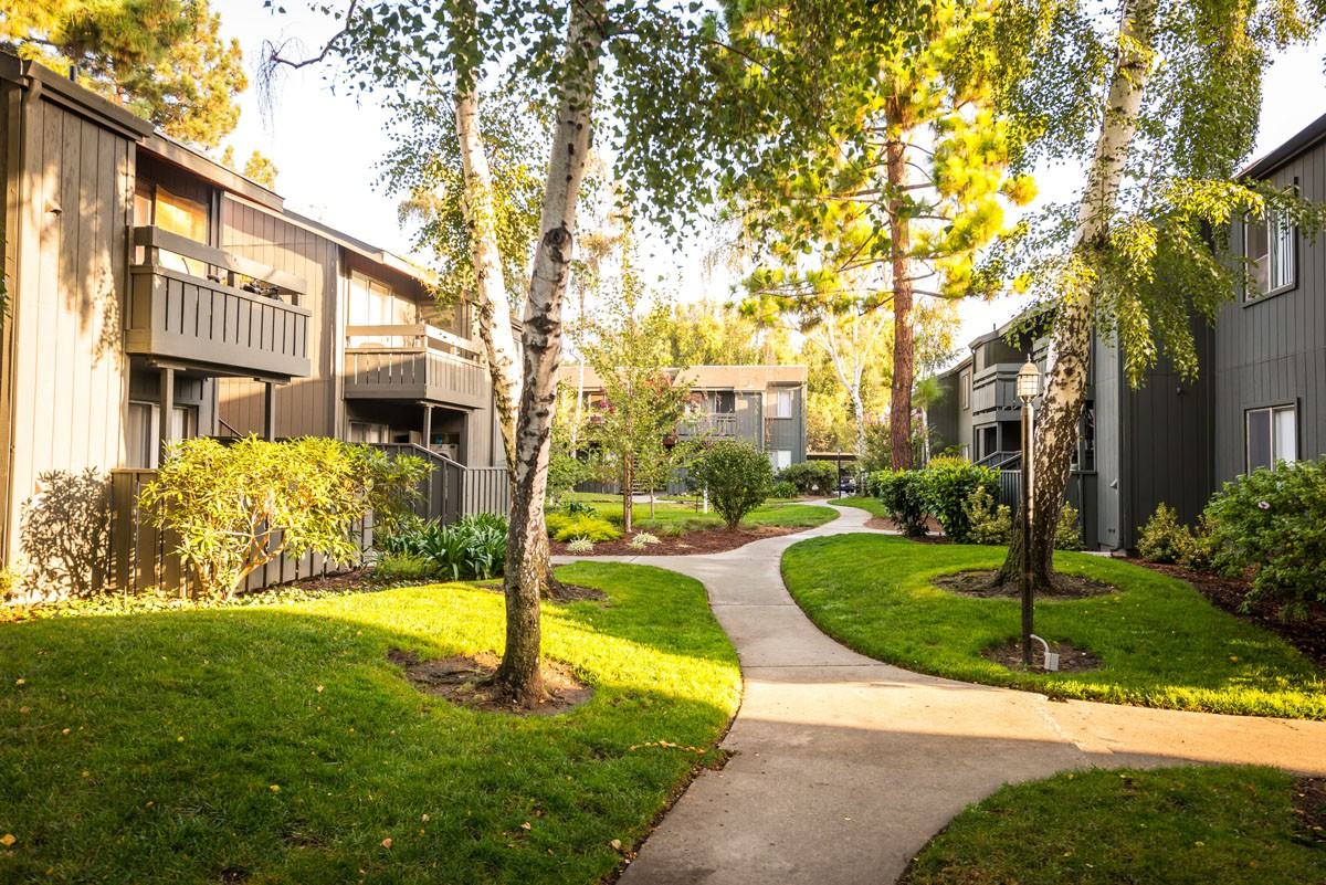 1607 Parkmoor Avenue #118 - Photo 3 of 21