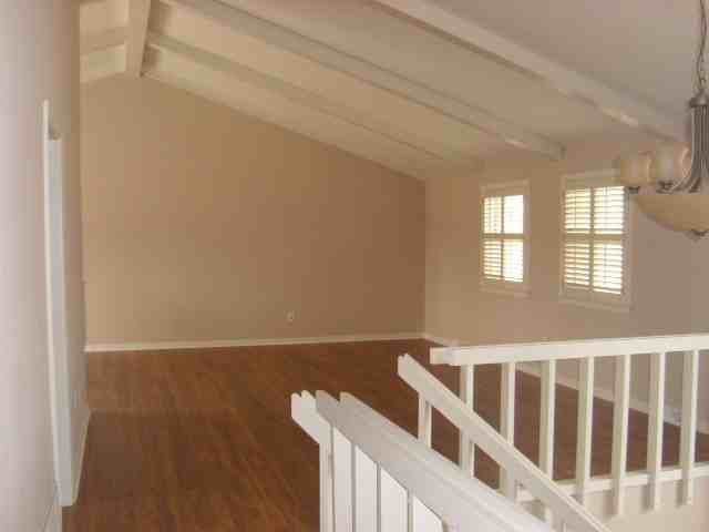 165 Wedgewood Dr - Photo 3 of 5