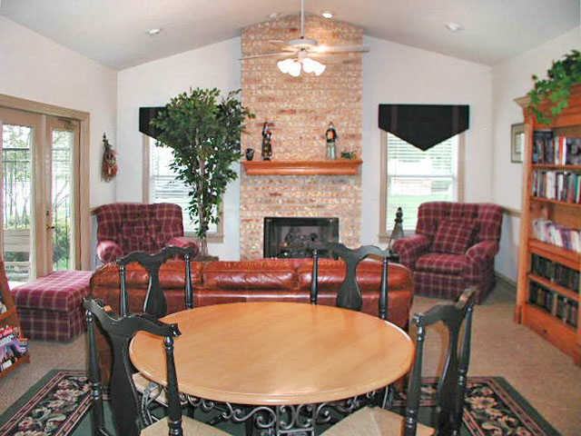 Courtyards at Kirnwood - Exceptional Senior Living - Photo 3 of 16