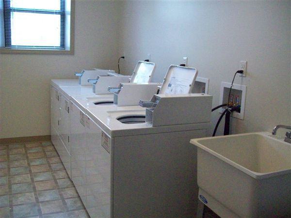 The Grand - Photo 3 of 3