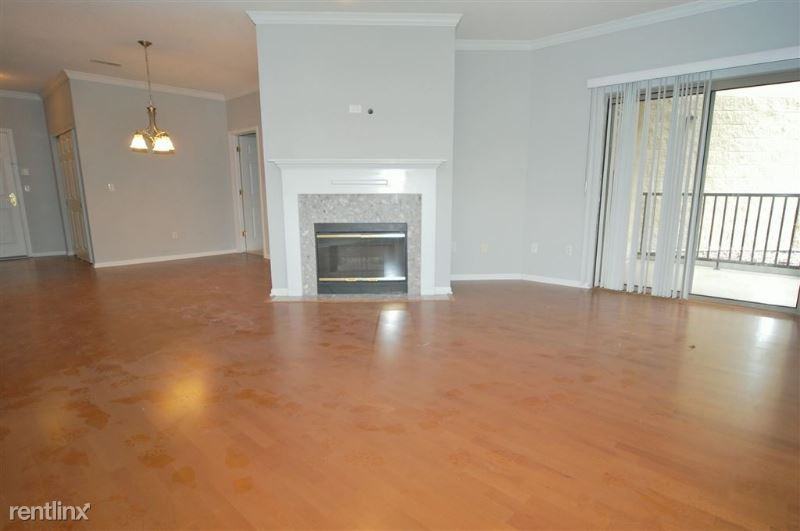 1300 N Prospect Ave 103 - Photo 2 of 16
